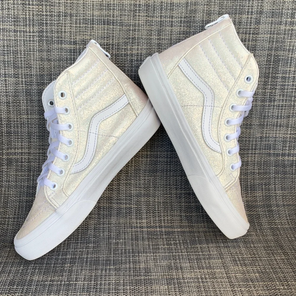 Vans Kids Sk8-Hi Zip Glitter High-Top Sneakers in Cloud White Youth Girls size 2